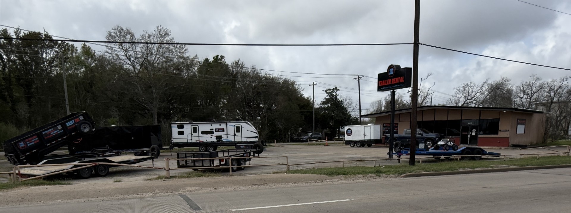 Third Coast Trailers Alvin repair shop at 915 W Hwy 6